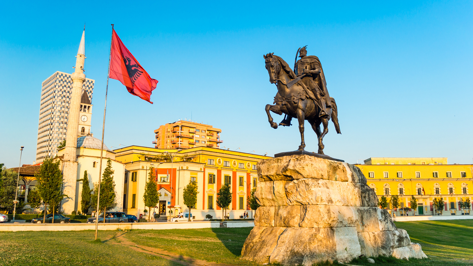 Skanderbeg Square