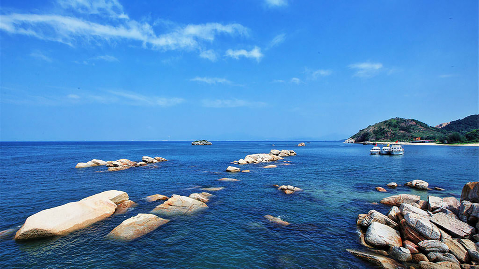 游覧海岸美景：巽寮湾