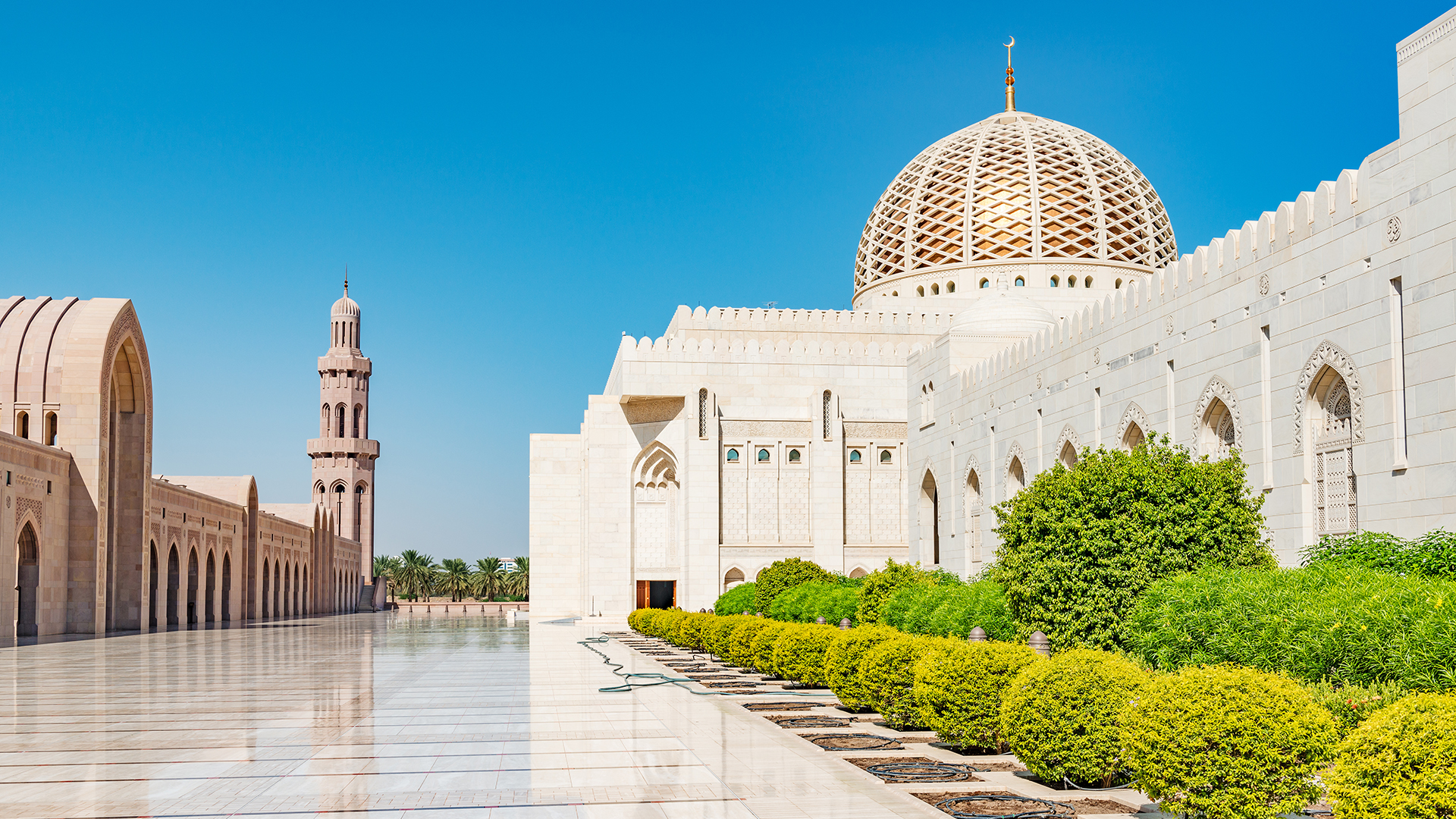 Sultan Qaboos Grand Mosque